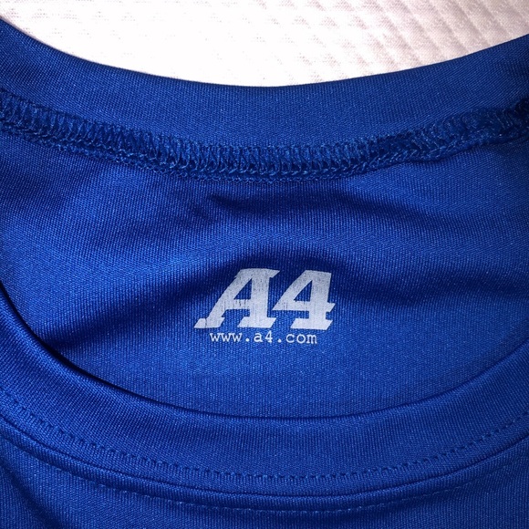 Schlitterbahn Rash Guard - Picture 5 of 6